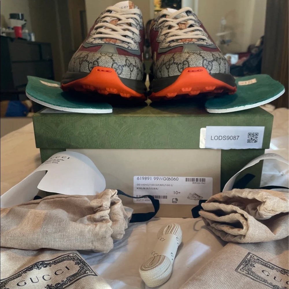 Gucci Beige Brick Red Rhyton